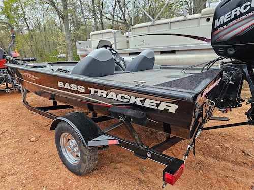 Full View_Back_2015 Bass Tracker 175 TXW